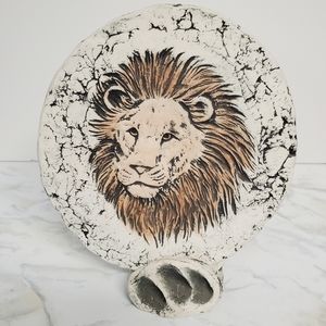 NWT Shapes of Clay Lion Pottery with Stand